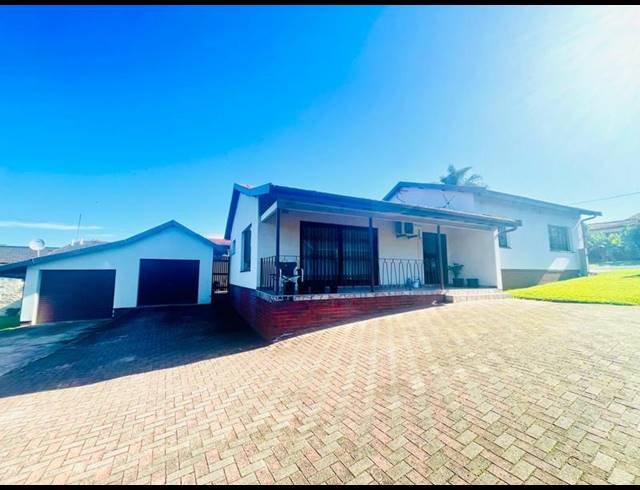 3 BEDROOM HOUSE FOR SALE IN MONTCLAIR